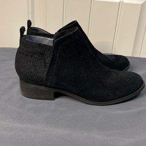 EUC Toms Booties